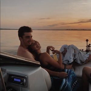 Meet your Posher, Talea